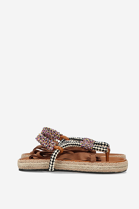 ISABEL MARANT ハシ スリッフオン ハンフス 【関税込】 Isabel Marant Sandalen at Mayke.com