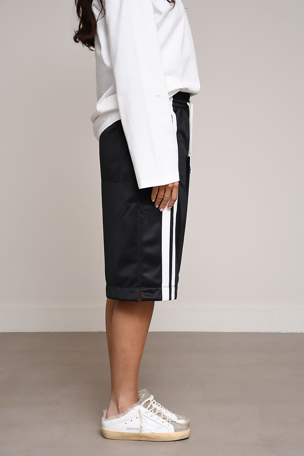ADNYM Shorts Black