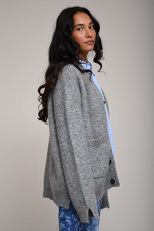 ADNYM Cardigans Grey