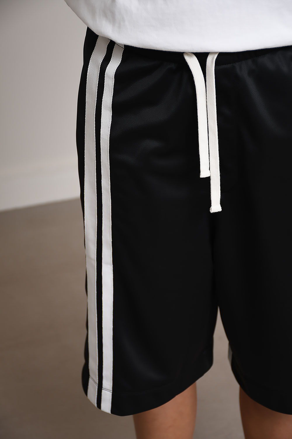 ADNYM Shorts Black