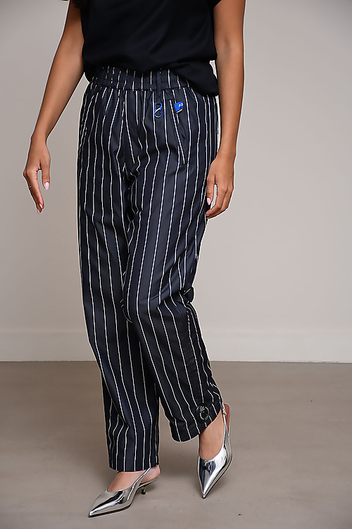 AOAP Trousers Black