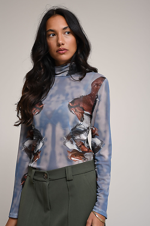AVDW Tops Blue