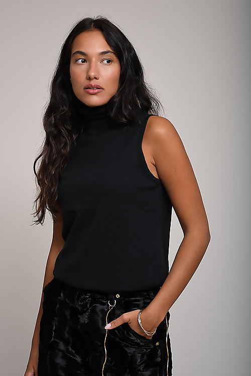 Cordera Tops Zwart
