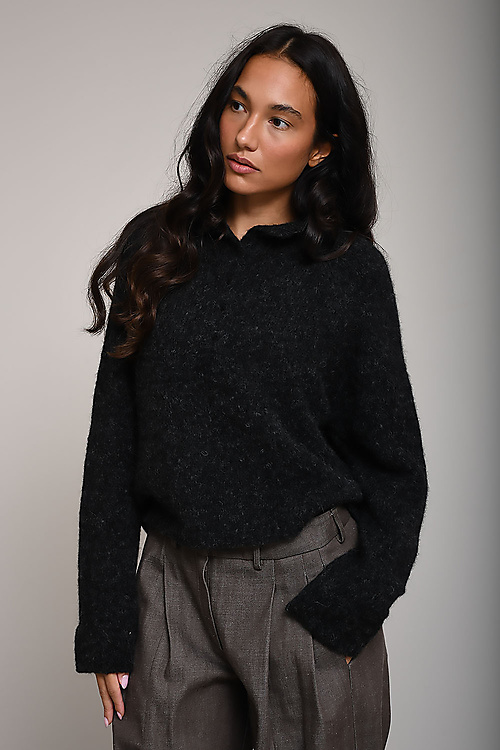 Cordera Sweaters Black