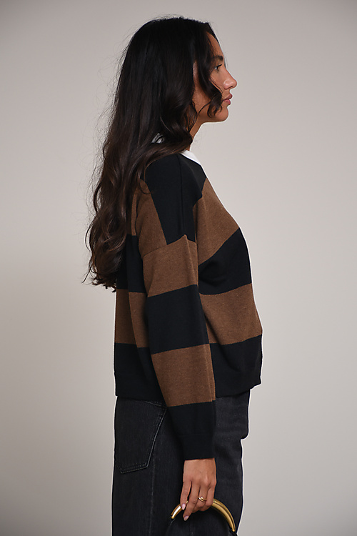 Cordera Sweaters Brown