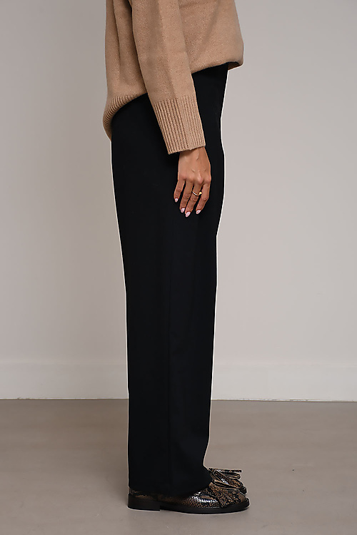 Cordera Trousers Black