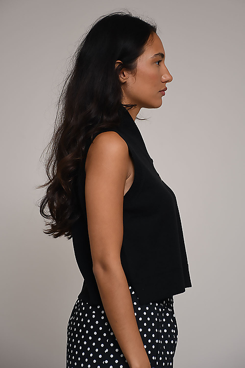 Cordera Spencers Black