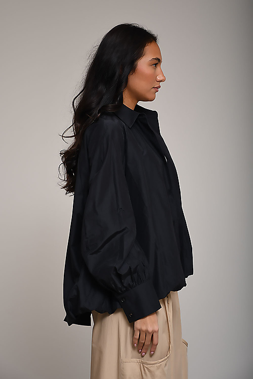 Cordera Blouses Zwart