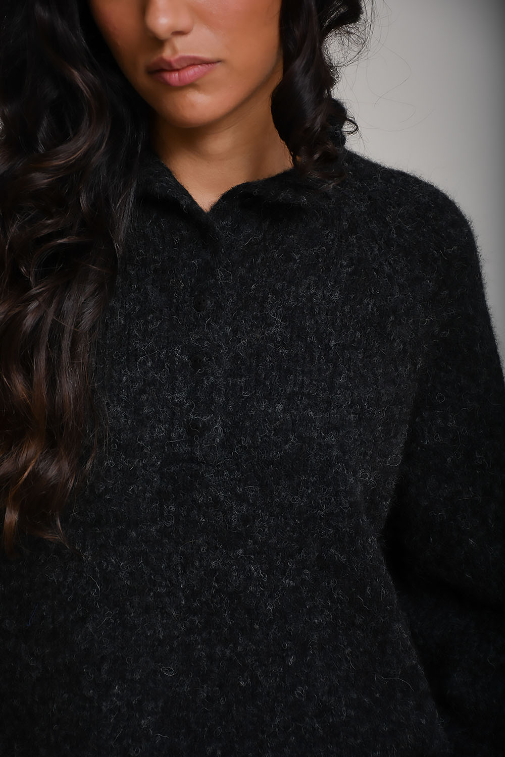 Cordera Sweaters Black