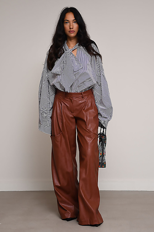 Jejia Trousers Brown