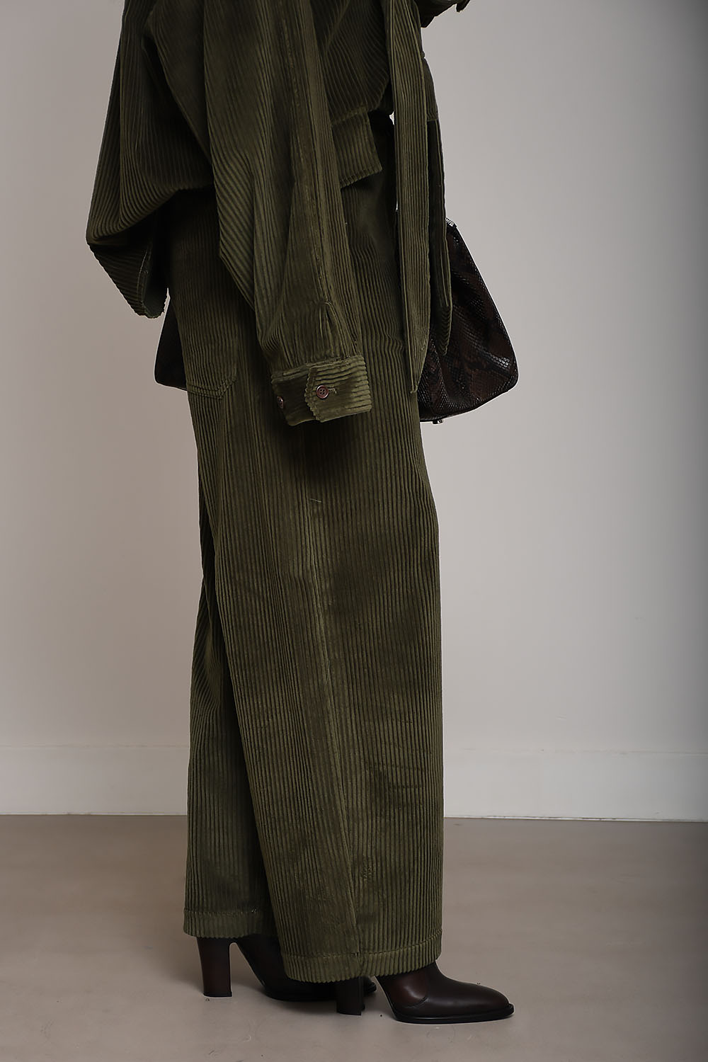 Jejia Trousers Green