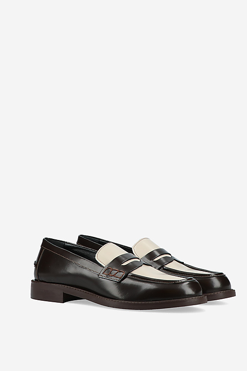 Julia Cerutti Loafers Bruin