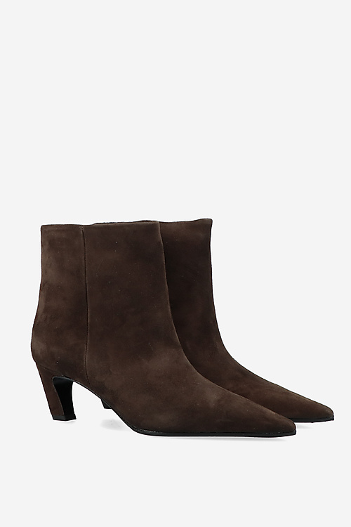 Laura Ricci Laarzen Bruin