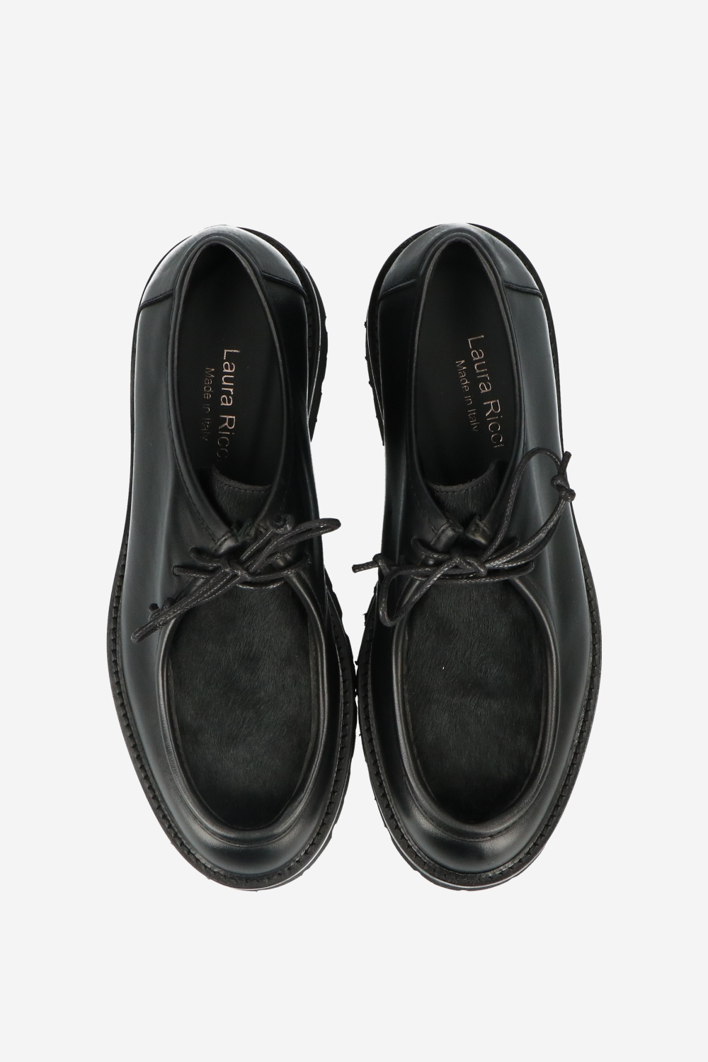 Laura Ricci Laced shoes Black