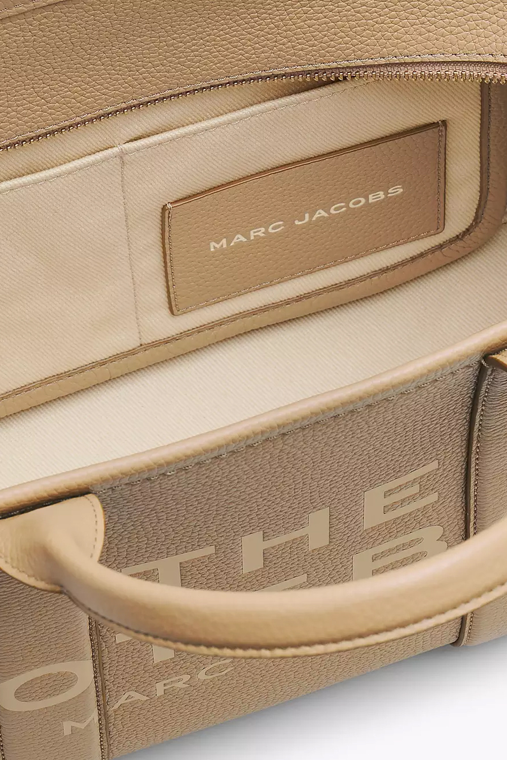 Marc Jacobs The Leather Tote Bag in Camel