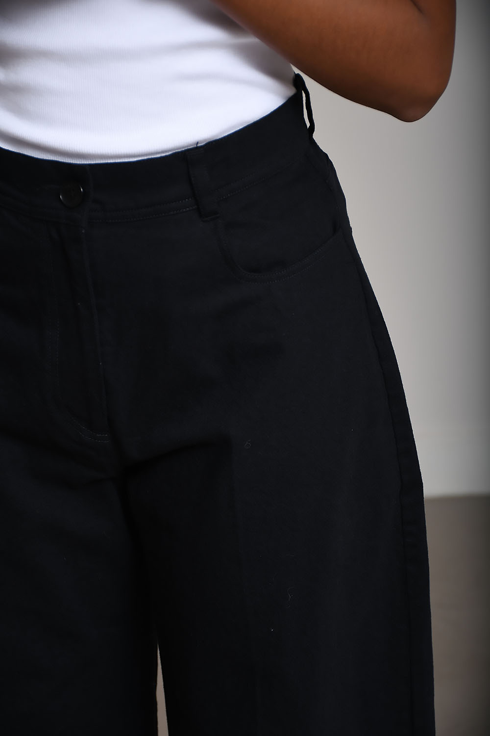 MKDT Studio Jeans Black