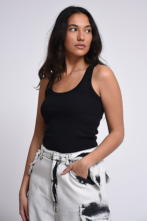Neeve Tops Zwart