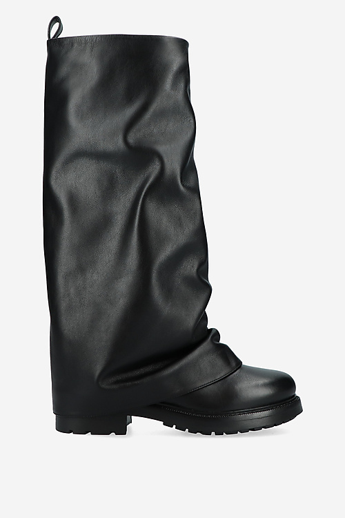 Strategia Boots Black