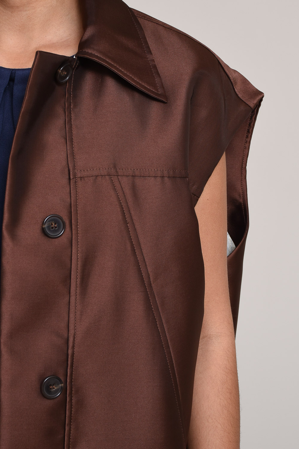 T_COAT Vest Brown