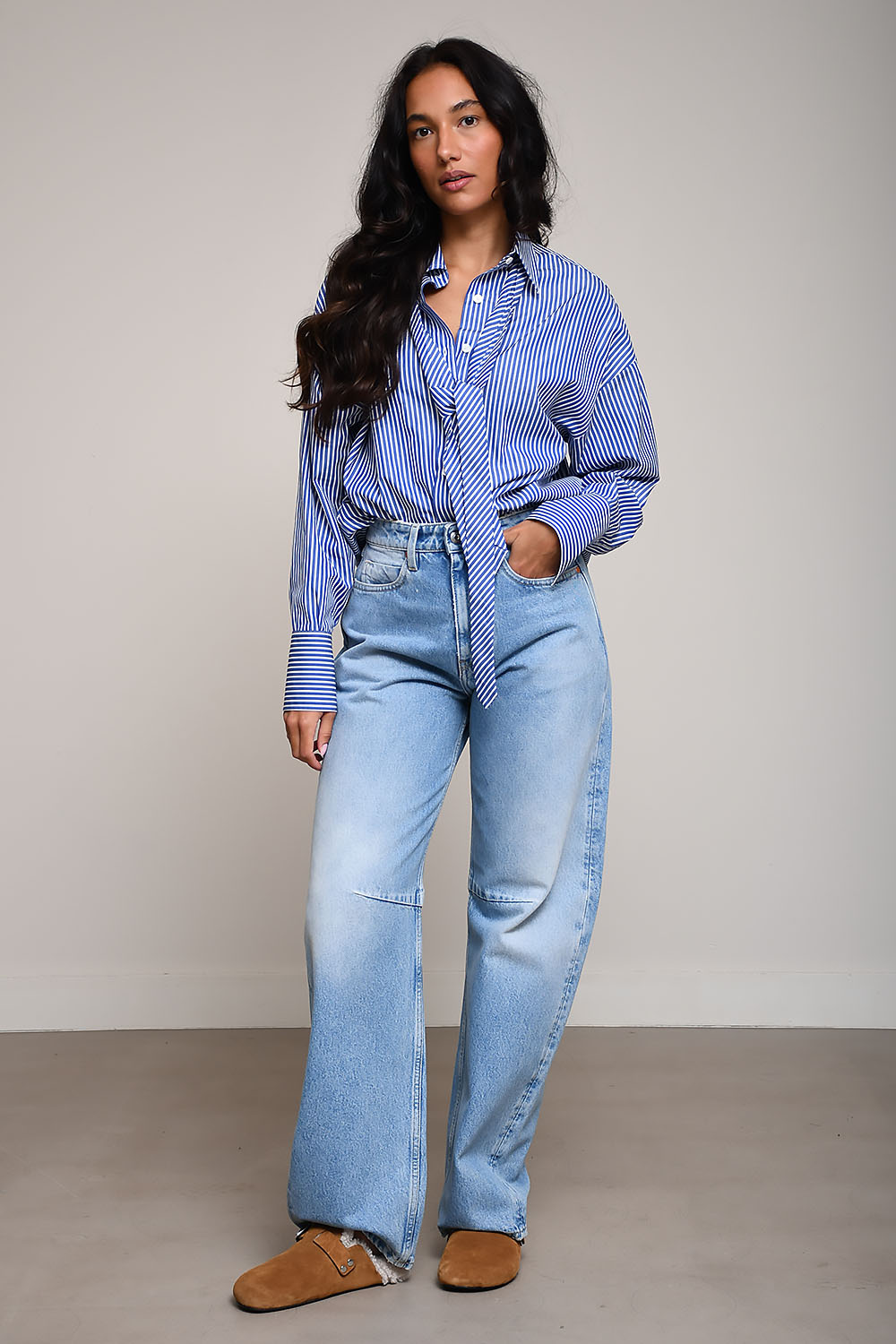 Tenue. Jeans Blauw